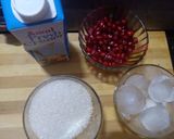 A picture of step 1 of Pomegranate Milk Shake.