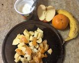 Foto del paso 1 de la receta: Ensalada de frutas c yogurt y semillas
