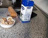 Foto del paso 4 de la receta Leche con Galletas