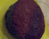 A picture of step 4 of Triple layer choco cake.