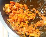 Foto del paso 1 de la receta: Huevos al nido con chorizo