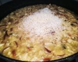 Foto del passaggio 3 della ricetta Risotto ai funghi porcini