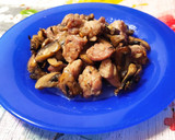 Foto del paso 5 de la receta: Chapinas de cerdo y champiñones al ajillo