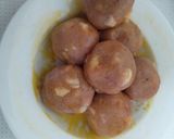 Hình bước làm 2 của món Thịt Bọc Trứng Cút Lăn Cốm Chiên