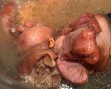 Hình bước làm 1 của món Best ham hocks (Giò heo hầm)