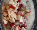 A picture of step 2 of Fruit cream.