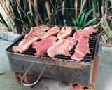 Hình bước làm 4 của món Vào bếp cùng con: Thịt nướng than với tía tô