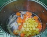 Foto langkah ke 7 dari resep Sup Ceker Ayam.