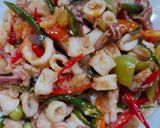 Foto langkah ke 11 dari resep Tumis cumi pelangi.