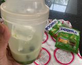 Foto langkah ke 3 dari resep Matcha Latte Ice Shaken.