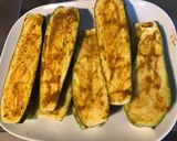 Une image de l'étape 6 de Courgettes vertes et blanches marinées tomates moutarde romarin grillées (recette plancha).