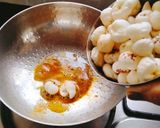 A picture of step 2 of Chatpata Makhana (Lotus seeds chaat 😋).
