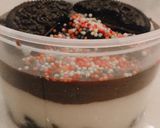 Foto langkah ke 3 dari resep Oreo dessert rainbow springkle😋.