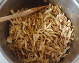 Foto del paso 2 de la receta: Sopa de col con chorizo
