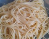 Foto langkah ke 1 dari resep Spaghetti Aglio Olio.