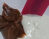 Foto del paso 1 de la receta: Budín De Dulce De Leche, Crema y Chips De Chococlate