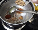 A picture of step 8 of Spicy Curry cholay.