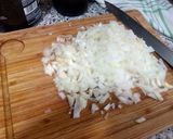 Foto del paso 1 de la receta Quinoa con sangre de cerdo encebollado