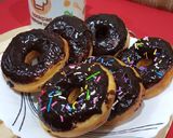 A picture of step 6 of Doughnuts.