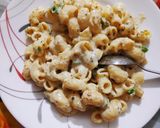 A picture of step 6 of White Sauce Pasta.