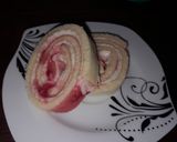 Foto del paso 4 de la receta: Pionono Con Queso Crema y Mermelada