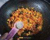 A picture of step 5 of Bread Upma.