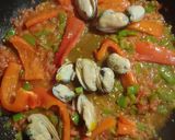 Foto del paso 3 de la receta: Arroz de marisco con espinacas