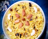 A picture of step 3 of Kesariya Bhaat (Saffron Rice).