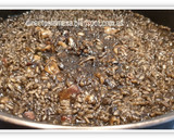 Foto del paso 6 de la receta: Arroz negro con calamares y salsa alioli