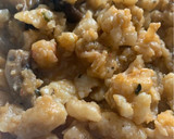 Foto del paso 2 de la receta: Colirroz con setas y gambas
