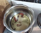 A picture of step 3 of Undhiyu.