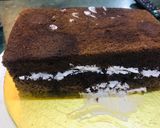 A picture of step 4 of Car cake.