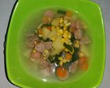 Foto langkah ke 2 dari resep Sop basogungnis(baso,sosis,jagung manis)😁.