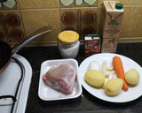 Foto del paso 1 de la receta: Pollo en salsa y verduras de aprovechamiento