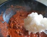 Gambar langkah 3 resipi Nasi goreng daging.
