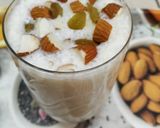 A picture of step 4 of Apple milkshake.