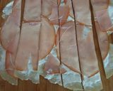 Une image de l'étape 1 de Wraps apéritifs en forme de roses.