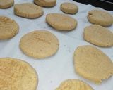 A picture of step 4 of Nutmeg lemon cookies.