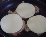 Foto del paso 2 de la receta: Chuletas con bacon y mozzarella