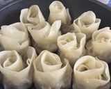 Foto del paso 3 de la receta: Gyoza en forma de flor !
