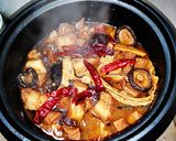 A picture of step 6 of Braised Pork Belly with dried mushrooms and dried tofu skin.