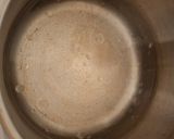 Spagetti kukoricàval, zöld olívabogyóval, fekete olívabogyòval reszelt sajttal 🍜🍜🍜 recept fázis 5 fotója