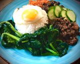 Foto langkah ke 6 dari resep Bibimbap dengan Cincang Daging Sapi.