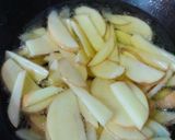 तले हुए आलू (tale huye aloo recipe in Hindi) रेसिपी चरण 2 फोटो