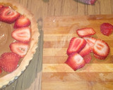 Foto del paso 3 de la receta: Torta de chocolate y frutillas 🍓🍫🍰