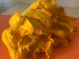 Zupa di fiori di zucca (sopa de flores de calabaza)
