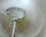 A picture of step 5 of Cheessyy old english macaroni.