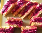 A picture of step 4 of Beetroot sandwich.