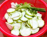 Hình bước làm 1 của món Canh Mướp Nấu Tôm Đất