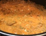 Gombapaprikás tésztával recept fázis 3 fotója
